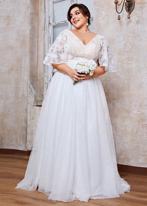 Plus-size Butterfly Sleeve Long White Lace Tulle Dress