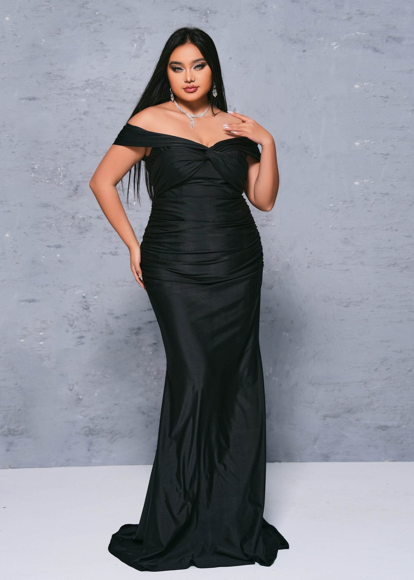 Plus-size Off Shoulder Backlss Mermaid Dress